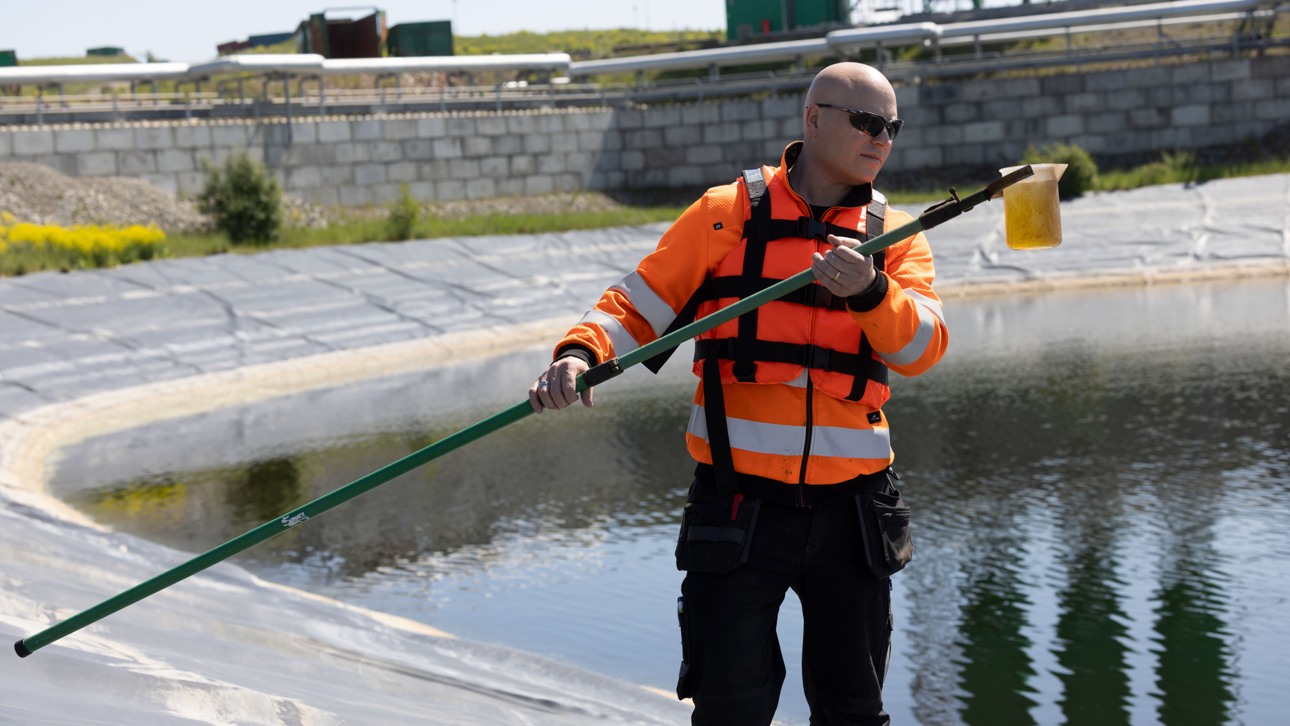 Water sampling at Ragn-Sells' treatment facility in H&ouml;gbytorp.